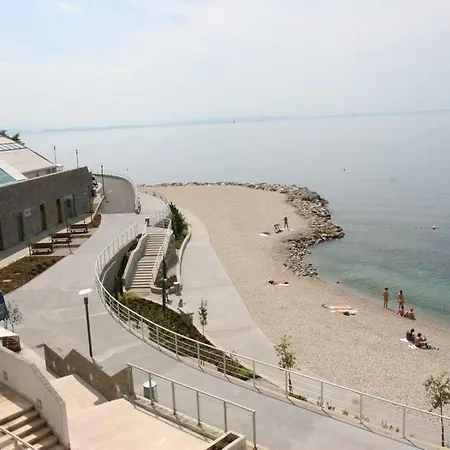 Lana Διαμέρισμα *