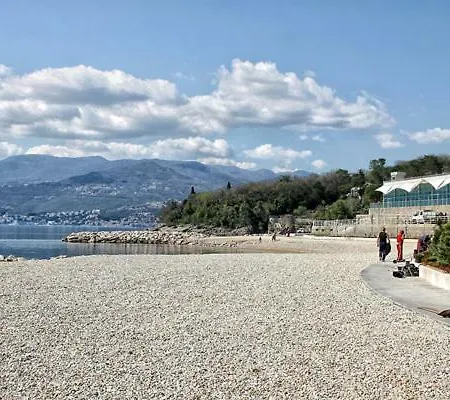 Διαμέρισμα Lana *